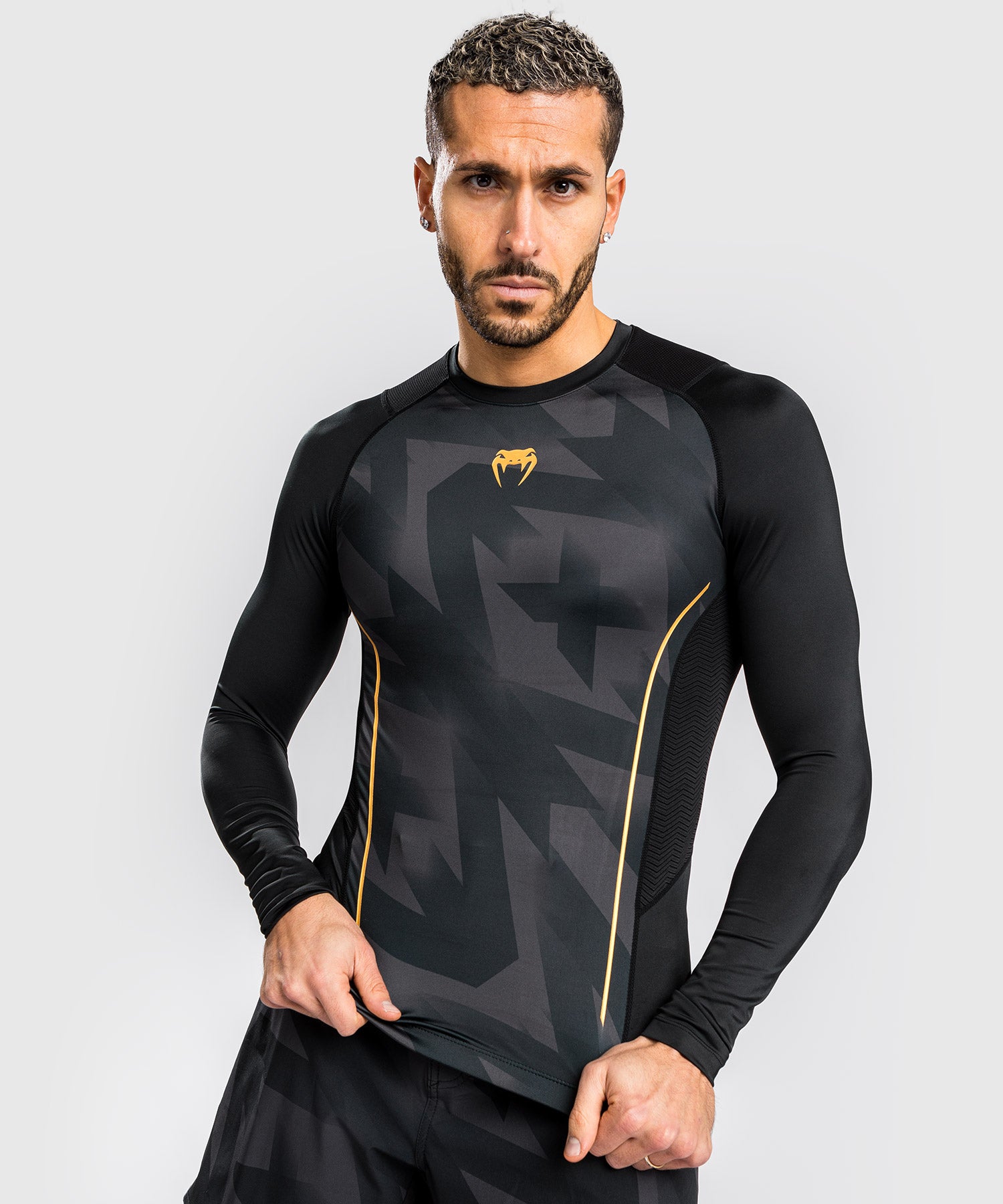 T-shirt a compressione per lo sport da combattimento T-shirt a compressione per lo sport da combattimento