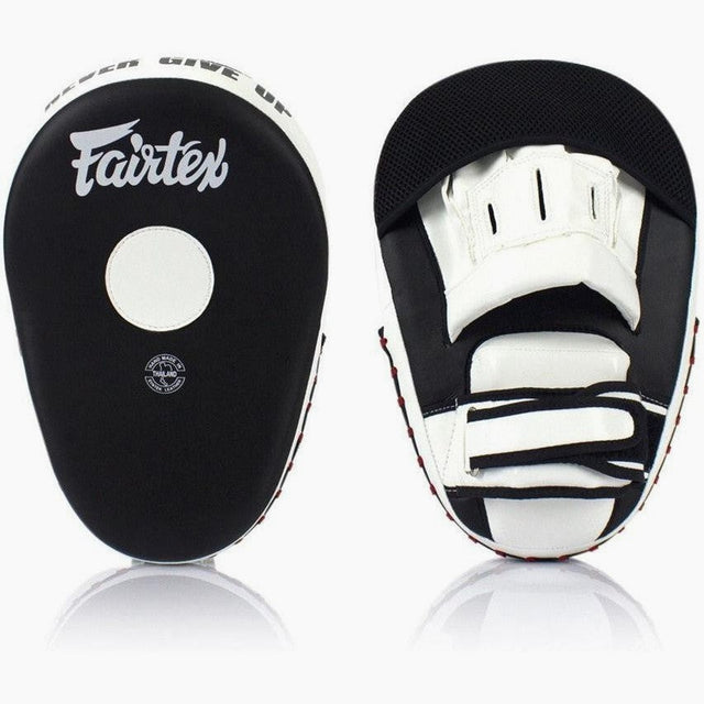 Guantoni Da Boxe Fairtex BGV14 Muay Thai In Microfibra Per Uomini, Donne, Bambini | Guanti MMA| Guantoni Da Boxe Di Qualità Premium, Leggeri E Guanti Muay Thai In Microfibra Guantoni Da Boxe Fairtex BGV14 Muay Thai In Microfibra Per Uomini, Donne, Bambini | Guanti MMA| Guantoni Da Boxe Di Qualità Premium, Leggeri E Guanti Muay Thai In Microfibra