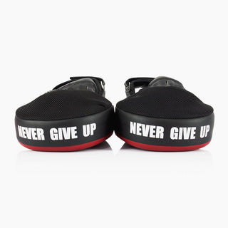 Guanti da passata Fairtex Maximized FMV13 Rosso-nero-Combat Arena