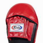 Guanti da passata Fairtex Pro Angular FMV8 Nero-rosso