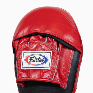 Guanti da passata Fairtex Pro Angular FMV8 Nero-rosso