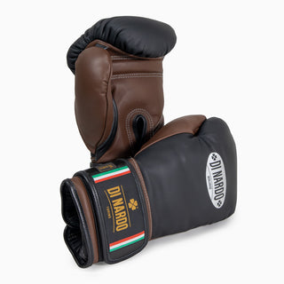 Choisir le poids parfait des gants : 10 oz, 12 oz, 14 oz ou 16 oz Choisir le poids parfait des gants : 10 oz, 12 oz, 14 oz ou 16 oz