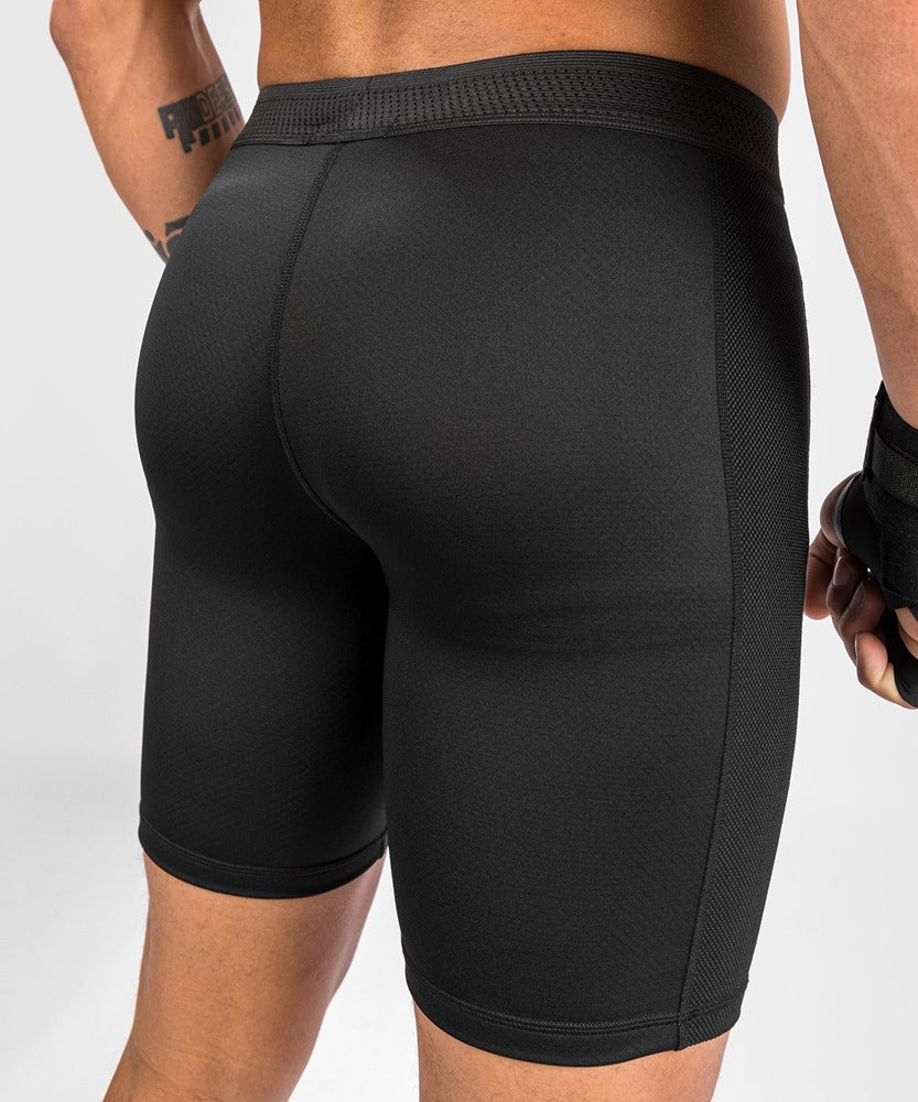 Pantaloncini a compressione Venum Biomecha