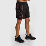 Pantaloncini allenamento Venum Assassin's Creed Shadows Rosso-nero-Combat Arena