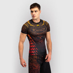 Rashguard Venum Quetzal Fury maniche corte Nero-rosso