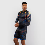 Rashguard Venum Tekken 8 Yoshimitsu maniche lunghe Nero-arancione-Combat Arena