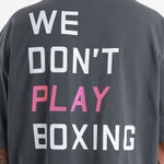 T-shirt Boxraw We Don't Play Boxing Oversize Grigio-rosa